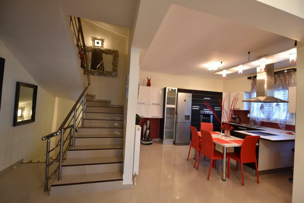 Artisti Elena Apartment Paralia Katerinis Exterior photo