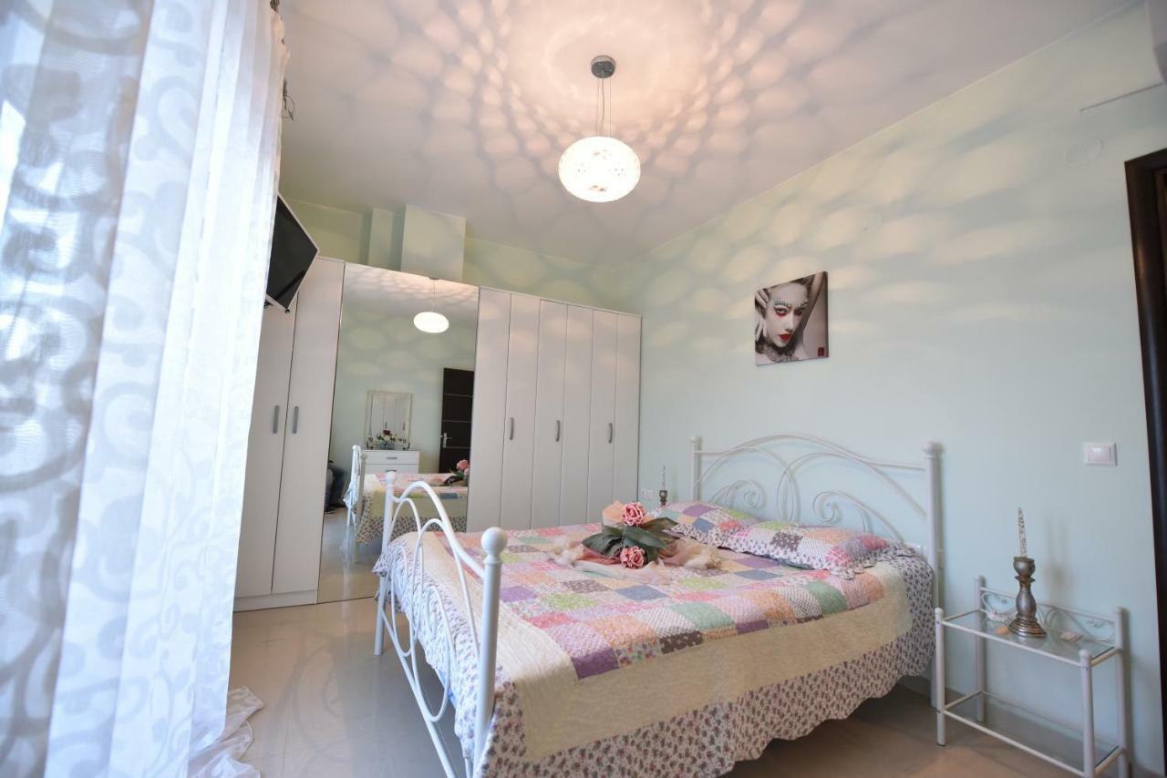 Artisti Elena Apartment Paralia Katerinis Exterior photo