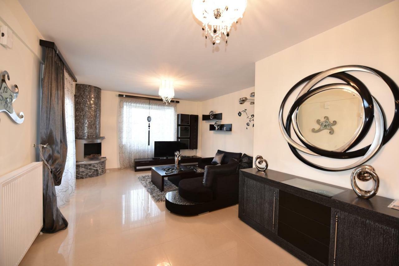 Artisti Elena Apartment Paralia Katerinis Exterior photo